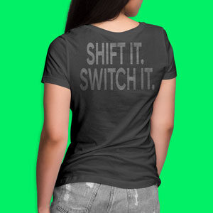 Mock-up-of-woman-t-shirt-back-on-green-background