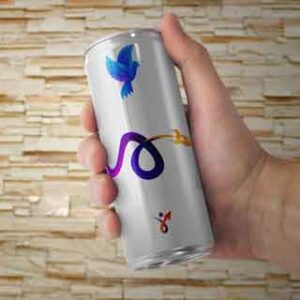 mock-up-energy-drink-can-in-hand