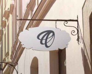 white-wooden-street-sign-board-free-mock-up