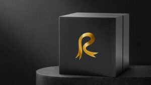 luxurious-logo-mock-up-black-jewelry-watch-box