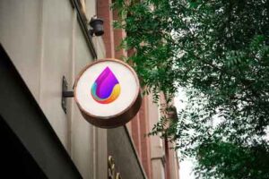 round-wall-sign-mock-up