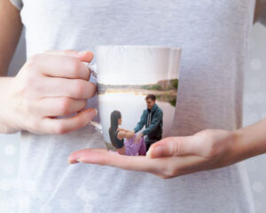 woman-hand-hold-mug-mock-up