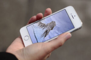 iphone-5s-in-hand-mock-up
