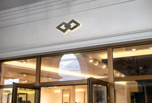 shop-facade-logo-mock-up