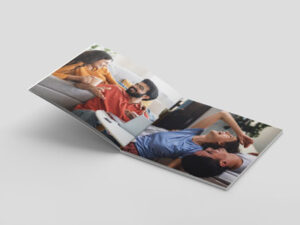 square-brochure-mockup