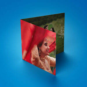 fold-square-brochure-mockup